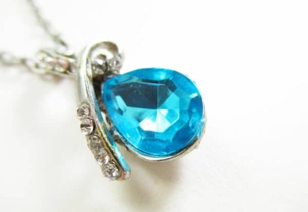 Blue Topaz Meaning Healing Properties And Uses 0060