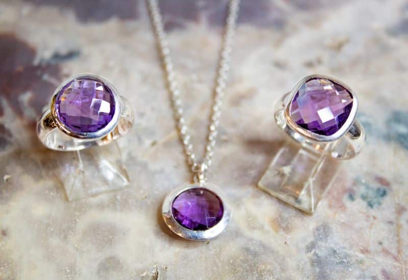 round crystal necklace