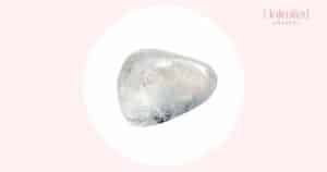 clear quartz meaning featured image